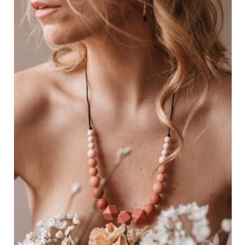 Collier d'allaitement, de portage et de dentition - SOLENE TERRACOTTA - MintyWendy