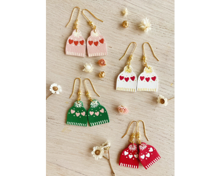 Boucles d'oreilles Bonnet vert, blanc ou rose - fait-main entre les 2 Caps