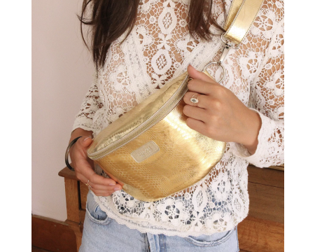 Sac banane en cuir doré croco
