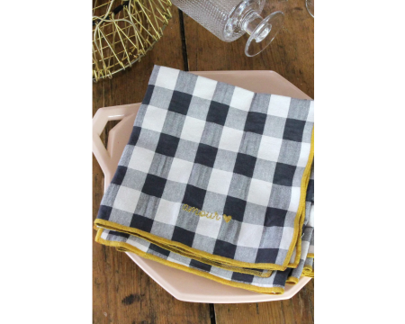 Serviette de table vichy brodée réglisse - amour