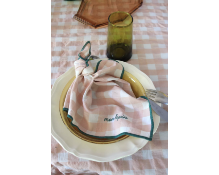 Serviette de table vichy brodée rose macaron / vert - mon lapin