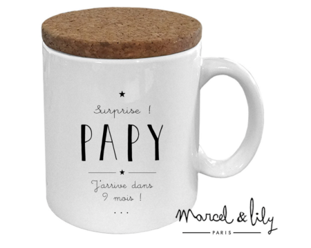 Mug avec couvercle en liège Surpise Papy, j'arrive dans 9 mois MARCEL&LILY
