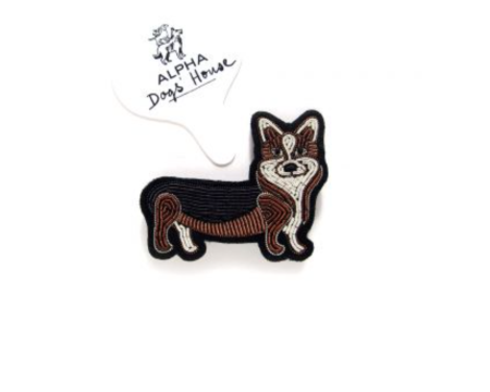 Broche brodée à la main - CORGI - Macon & Lesquoy