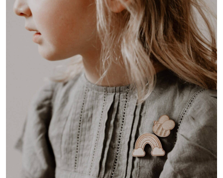 Pin’s en bois – Arc en Ciel