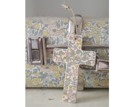 Croix murale Lily Joie BAUBELS