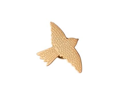 Pin's oiseau Malia en laiton doré