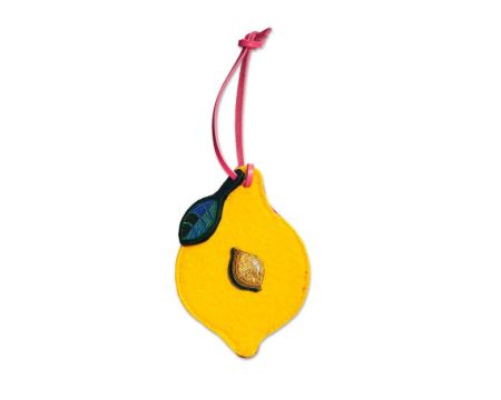 Etiquette de bagage brodée à la main - CITRON - Macon & Lesquoy